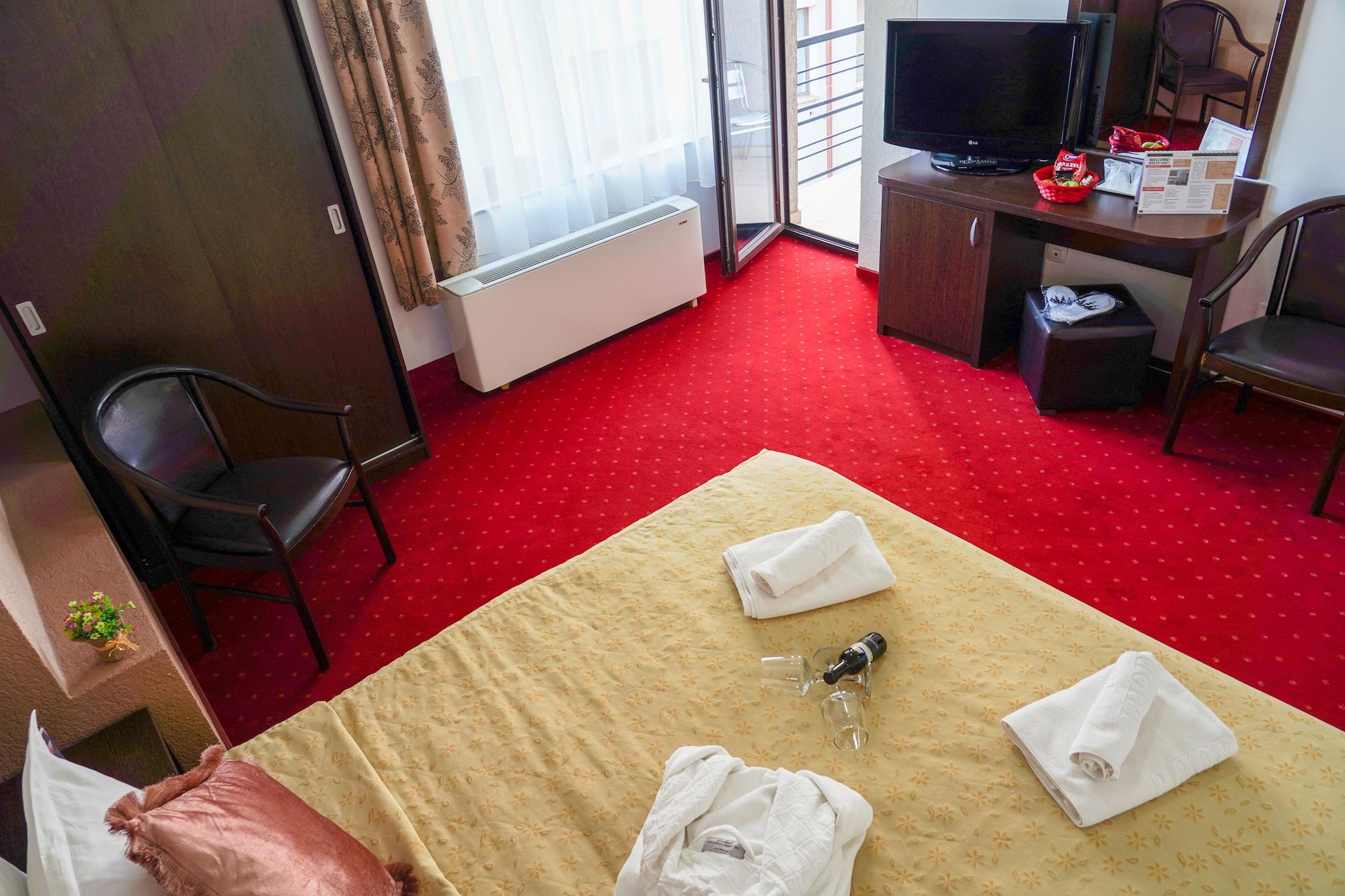 Hotel Razvan Bukarest Exteriör bild